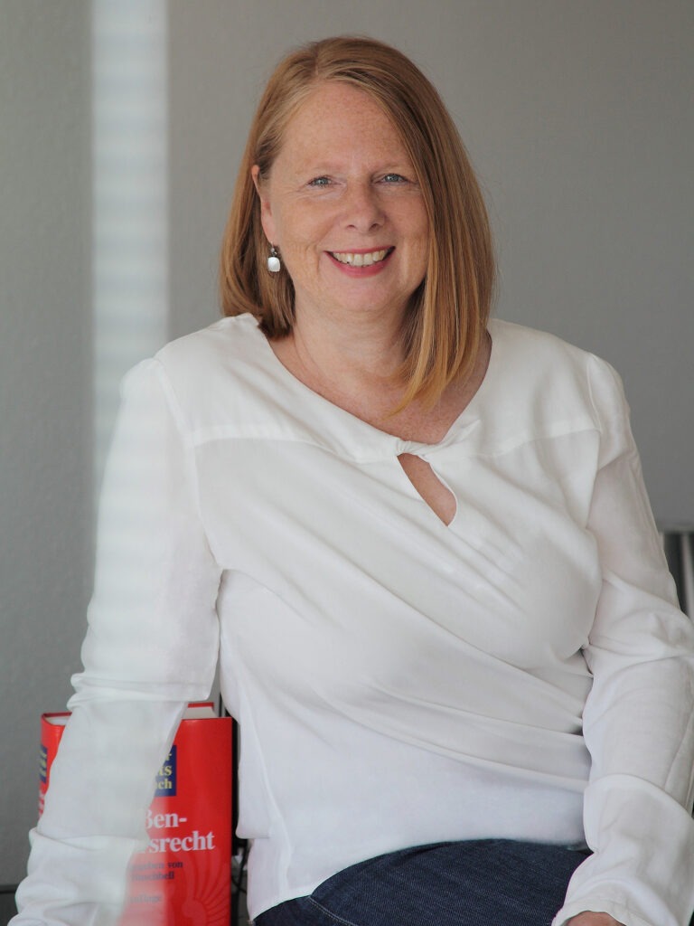 Ulrike Tiedemann-Reinhold, Fachanwältin für Familienrecht, Scheidungsanwältin in Hamburg-Harburg
